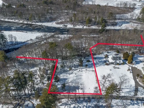 65 Barton Rd, Stow, MA 01775