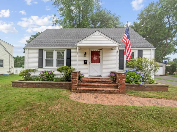 13 Grove Road, Cromwell, CT 06416