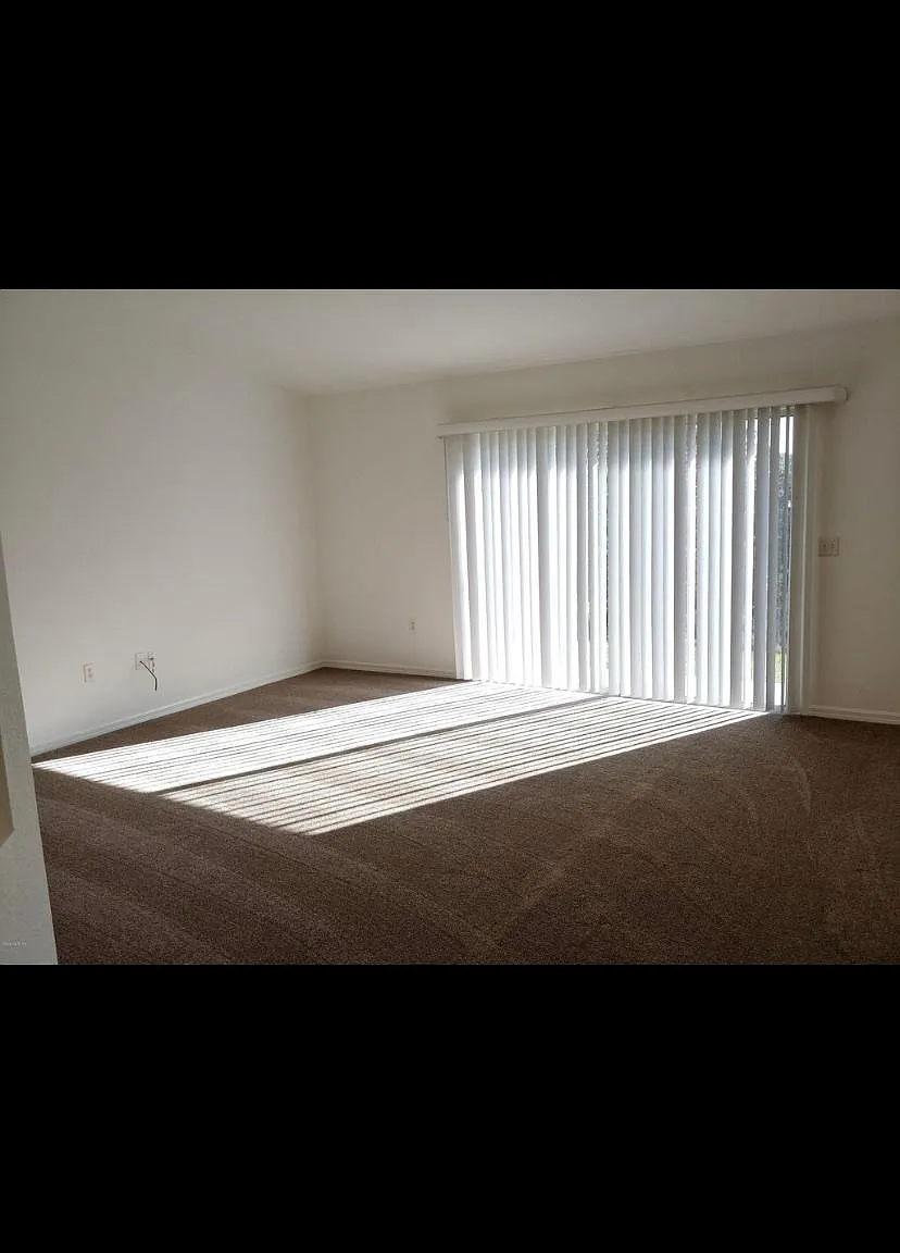 8456 SW 133rd Lane Rd — Photo 1