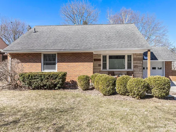 2106 Carhart Ave, Ann Arbor, MI 48104