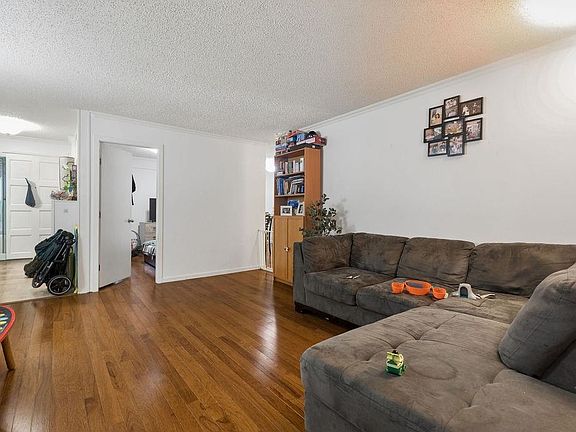 3rd image of 444 W 49th Ave #211