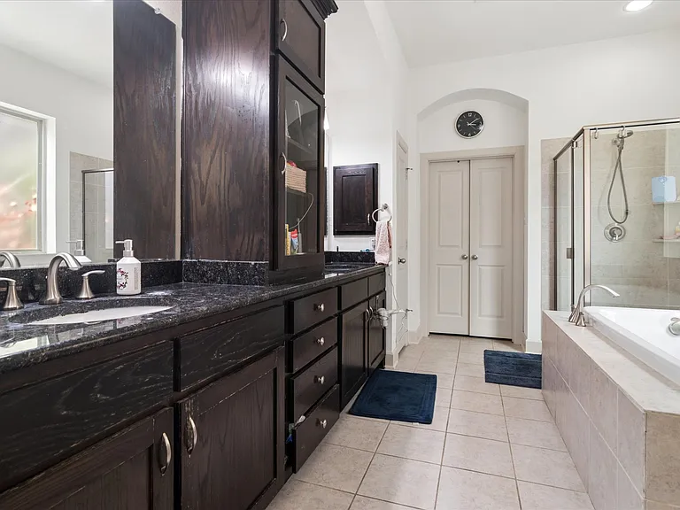 6715 Castillo St — Photo 24