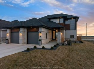 54 Dundee Dr W, Chatham Kent, ON