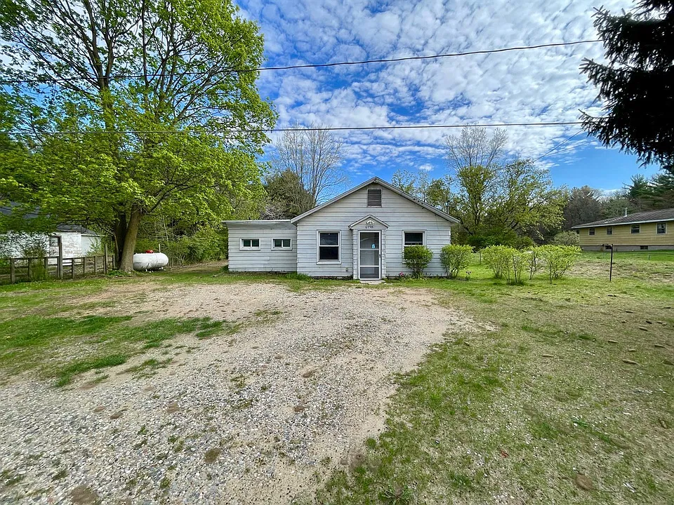 6758 Cline Rd
