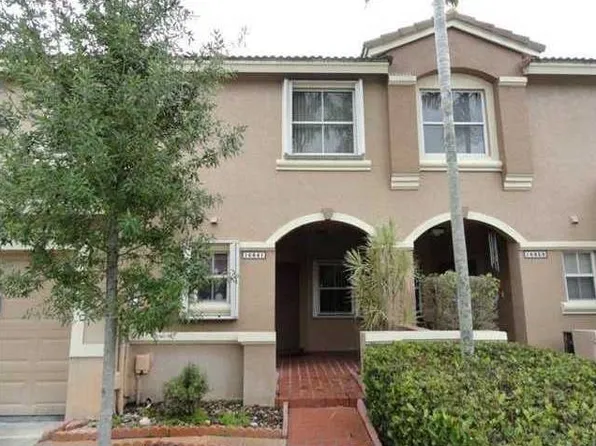 16841 SW 1st Mnr, Pembroke Pines, FL 33027