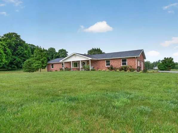 35383 Widener Valley Rd, Glade Spring, VA 24340