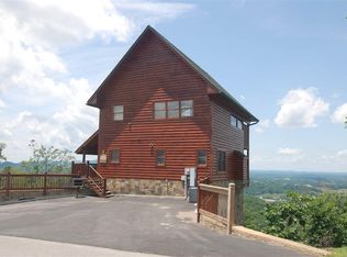 1959 Starr Ridge Dr, Sevierville, TN 37876