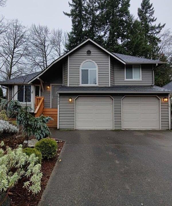 1st image of 9132 15th St SE