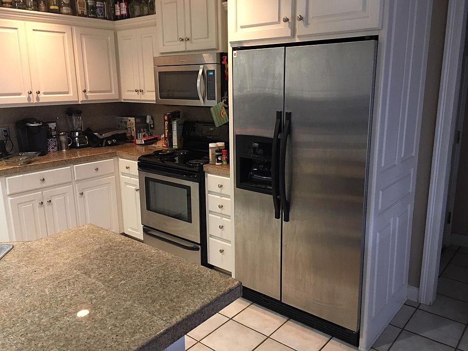 2nd image of 2220 Apple Blossom Ln
