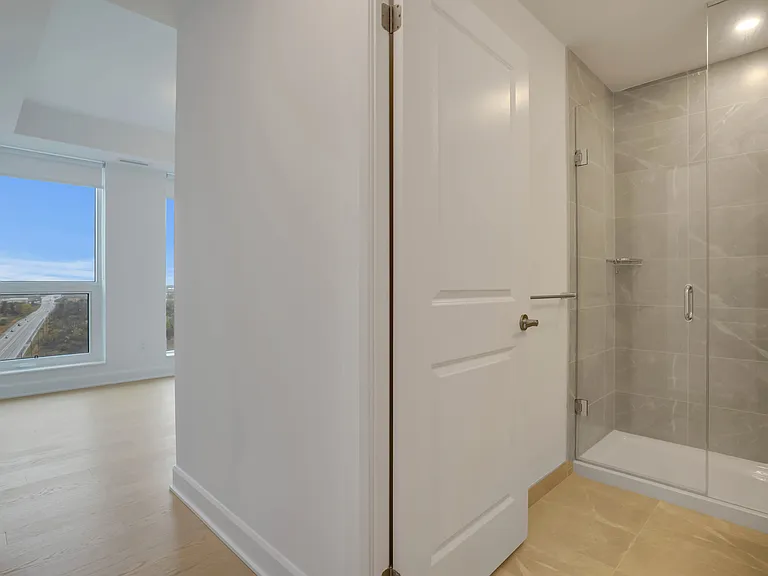 3240 William Coltson Ave — Photo 172