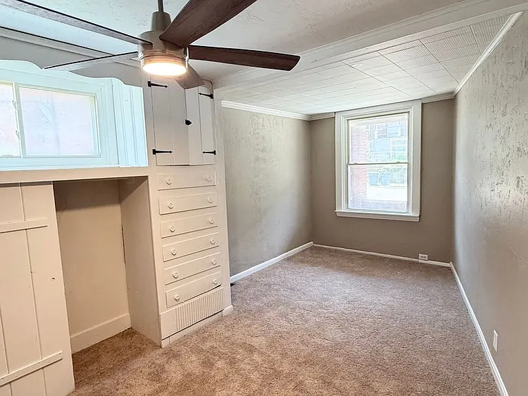 26 Merritt Ave — Photo 4