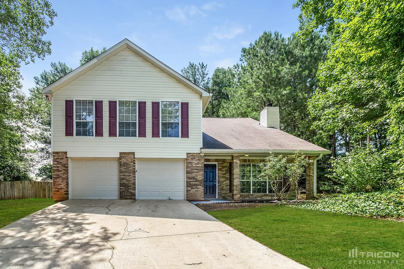 324 Eagle Ct photo 1