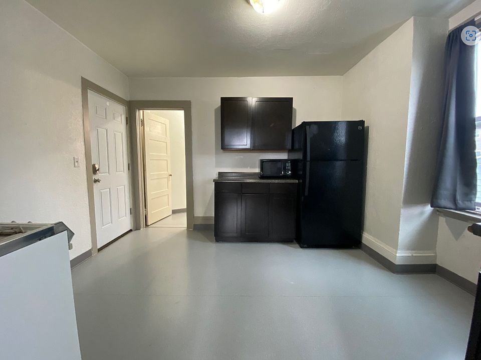 1st image of 1201 Everett Ave APT 5