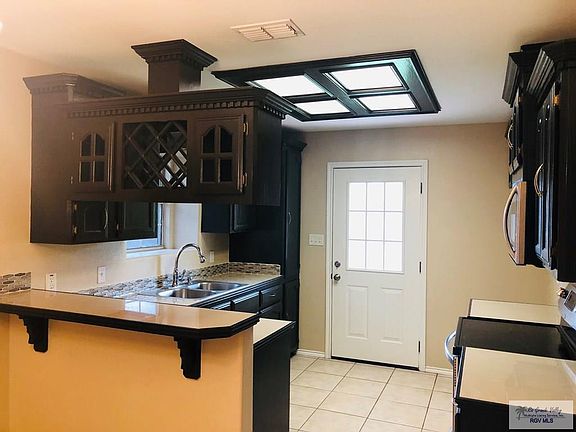 5th image of 5824 Linares St