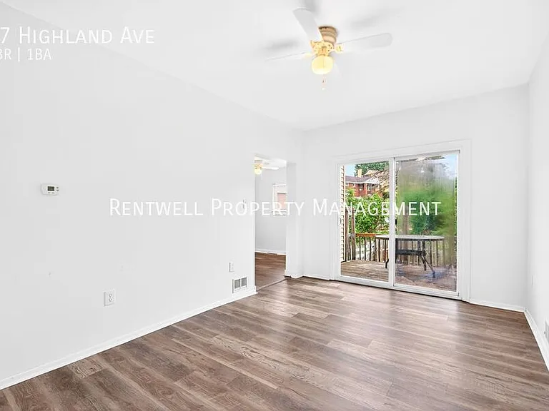 27 Highland Ave — Photo 14