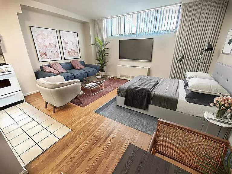 121 E 12th St #2J — Photo 2