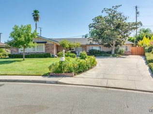 5279 Montecito Dr, Bakersfield, CA 93306