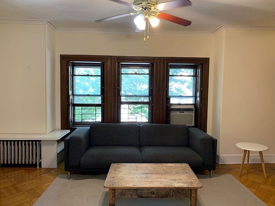 1st image of 487 4th St #3