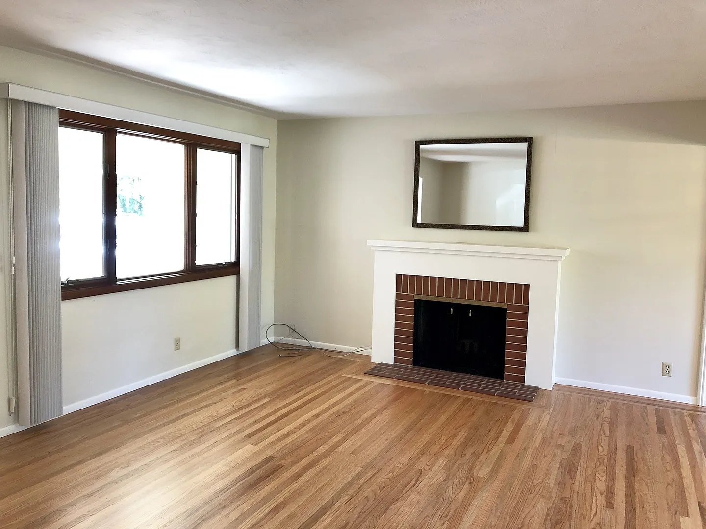 Arden Park 3 Bedroom 1.5 Bath! — Photo 3
