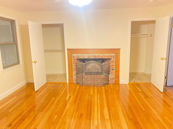 2nd image of 17 Bryant St #3