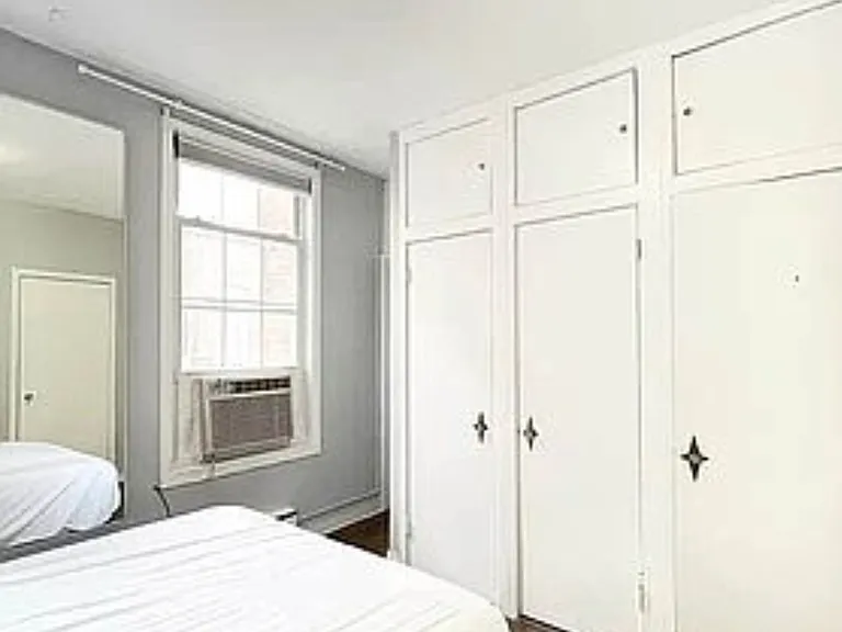 181 W 4th St #2 — Photo 8