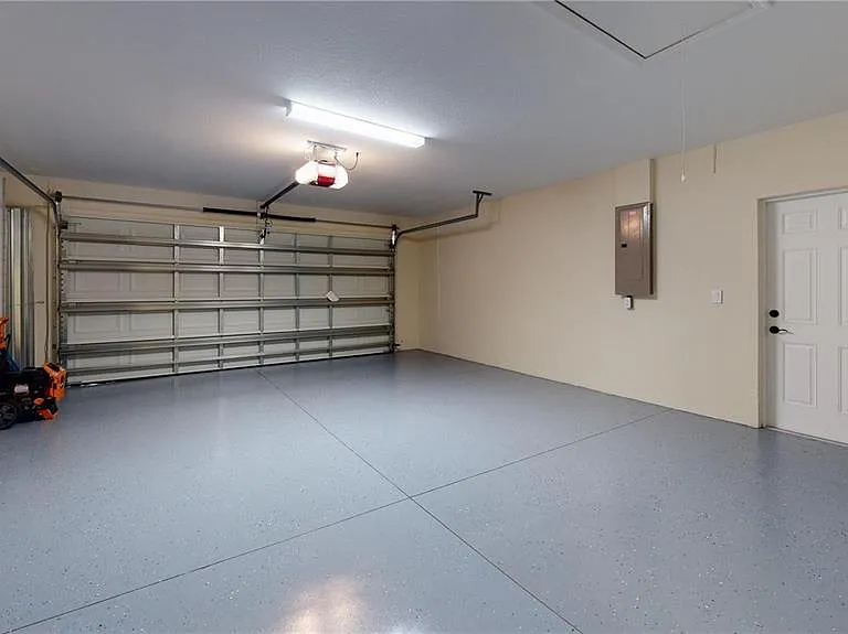 4851 Kennett St — Photo 54