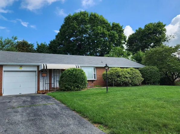 105 Raypaula Dr, Shrewsbury, PA 17361