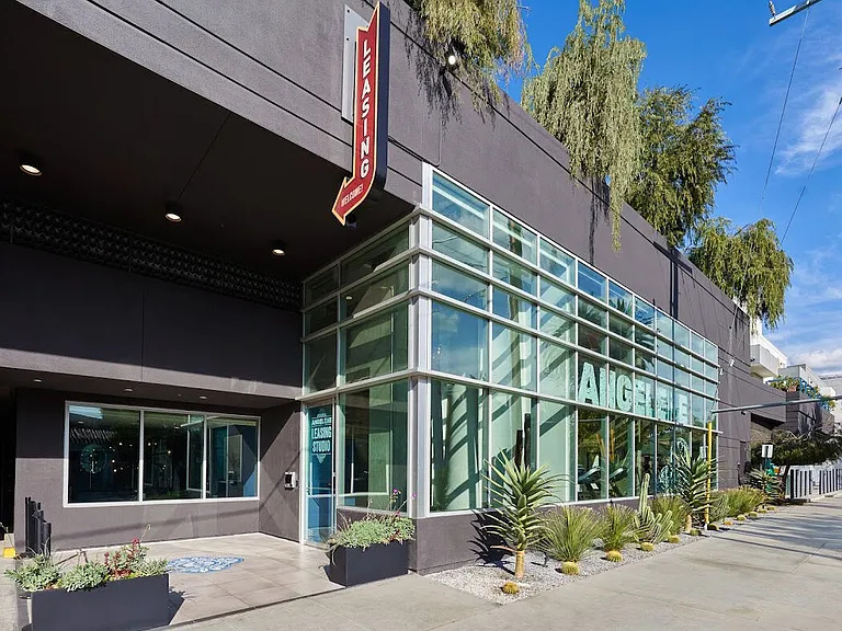 Angelene Apartments — Photo 36