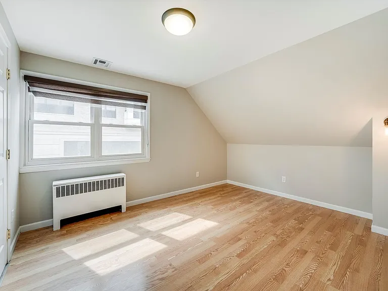 981 Johnson Pl — Photo 11