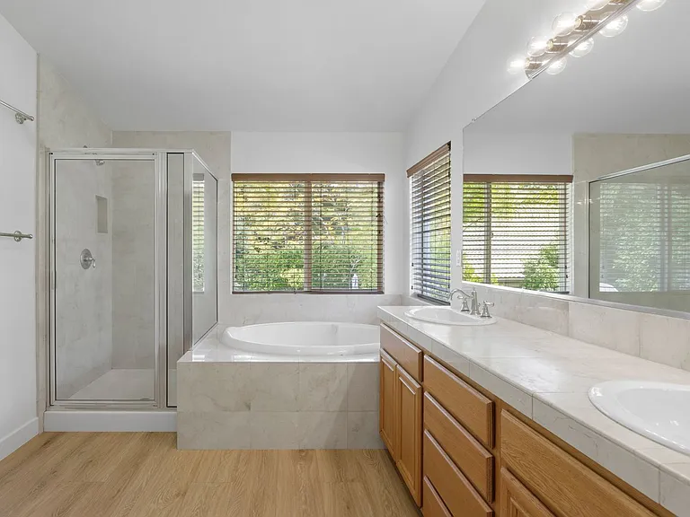 11349 Ferrara Ln — Photo 29