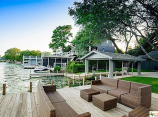204 Royal George Cir, Mcqueeney, TX 78123