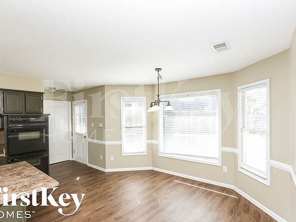 5th image of 8903 Forest Breeze Dr