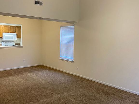 4th image of 3540 Prescott Dr