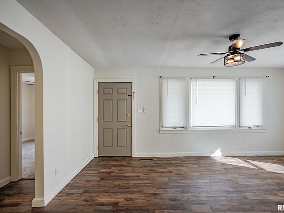 3rd image of 406 Charlotte Rd