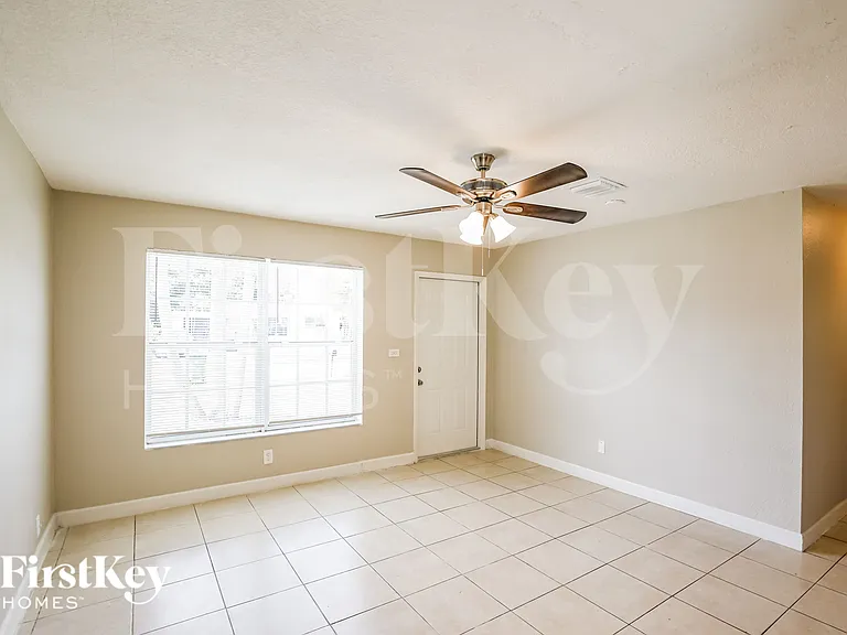 5980 NW 24th Ct — Photo 3