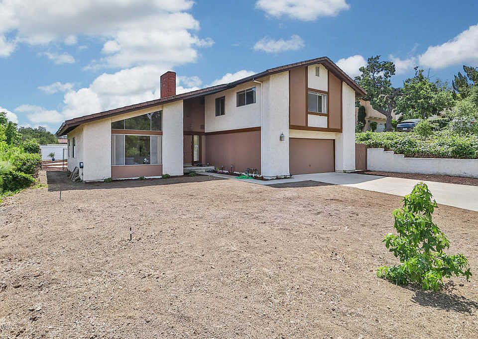 1st image of 298 Lynn Oaks Ave