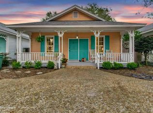 4 Palao Rd, Pensacola, FL 32507