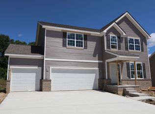 9685 Kylie Dr, Brighton, MI 48116