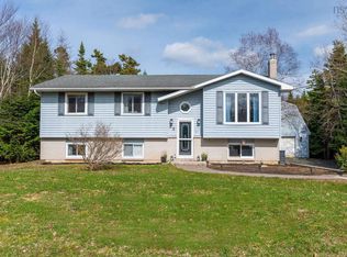 25 Lester Dr, Halifax, NS B2Z 1C9