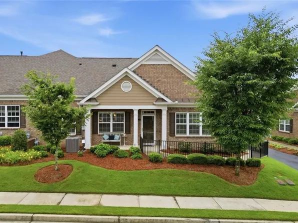 3328 Tree Ridge Ct, Buford, GA 30519