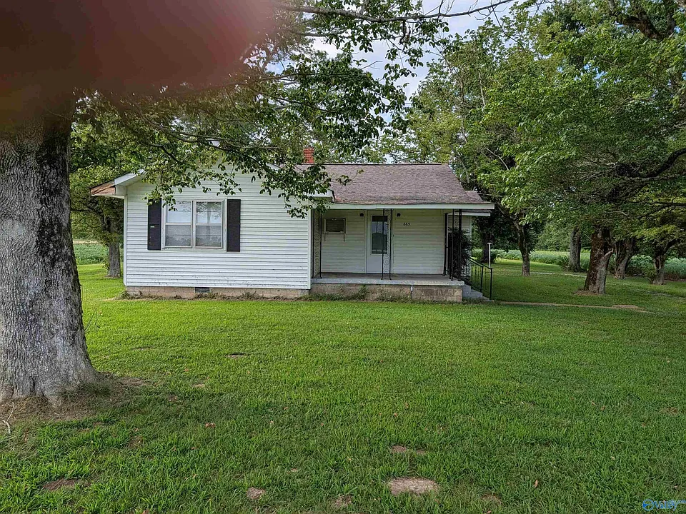 665 Cave Spring Rd