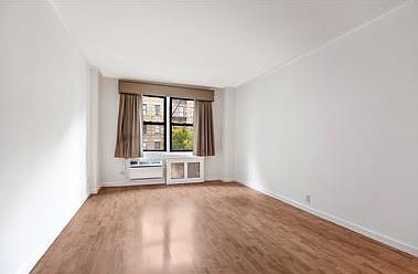 4th image of 333 E 34th St APT 4K