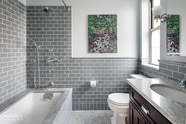 Sold by Sotheby's International Realty | media 20