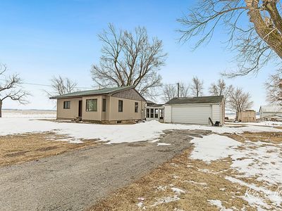 2373 E 3300 North Rd, Saint Anne, IL, 60964
