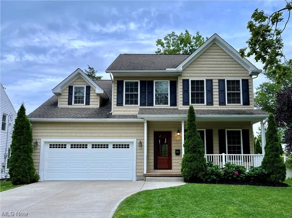 425 Juneway Dr, Bay Village, OH 44140