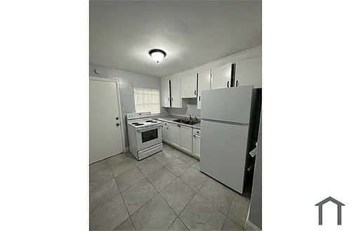 3805 Fairfax St Photo 1