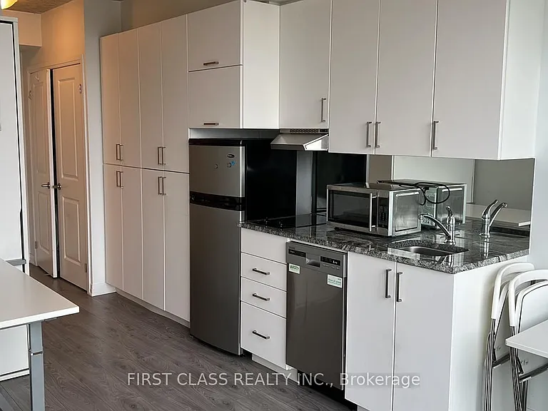 1900 Simcoe St N #602 — Photo 2