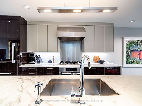 5th image of 70 Summerhill Gdns