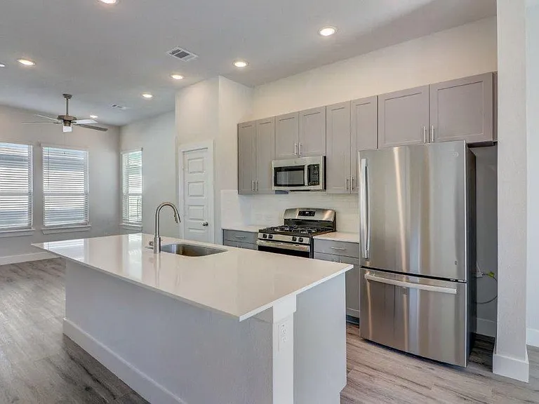 2501 Ascension Blvd — Photo 11