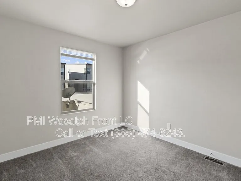 4721 W Zig Zag Rd — Photo 9